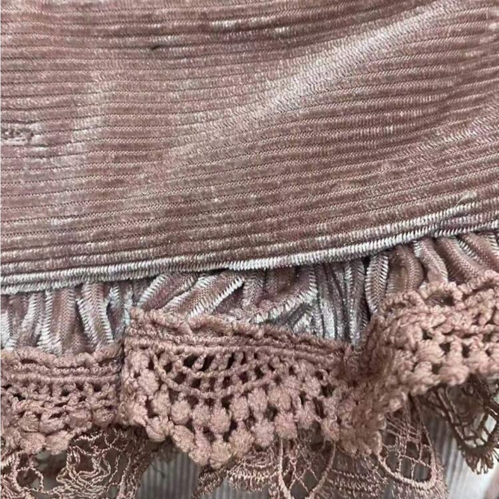Luxe pink velvet lace ruffle detail blouse - Picture 7 of 10